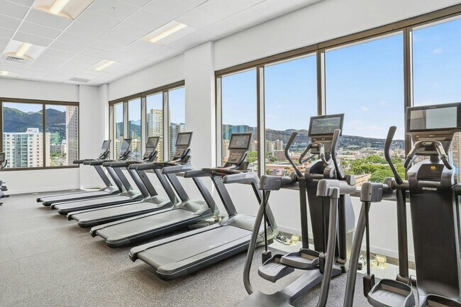 Building Photo - 1515 Liona St