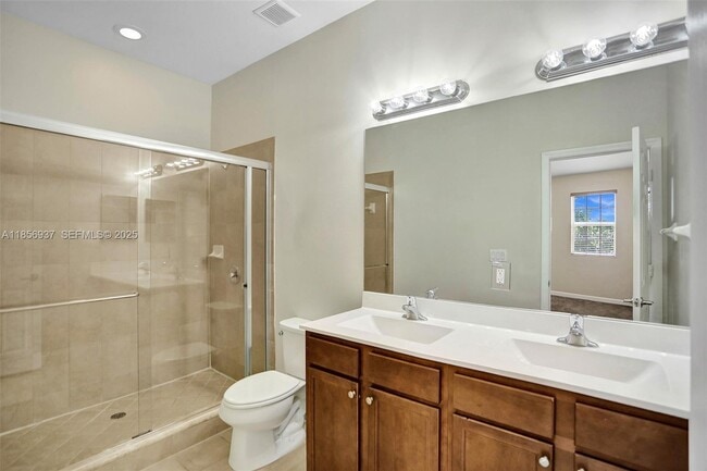 Building Photo - 9500 SW 167th Ave