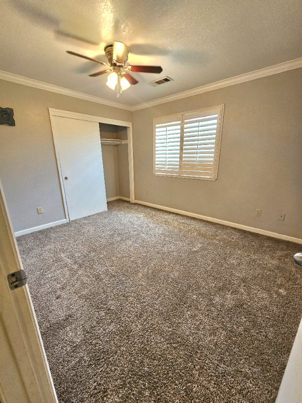 Building Photo - 468 Cherry Ln