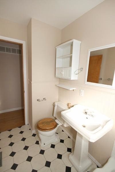 Building Photo - 1509 Bel Air Dr