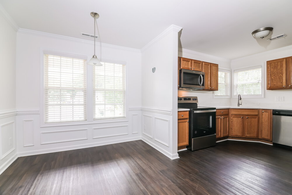 Building Photo - 3600 Saguaro Ct