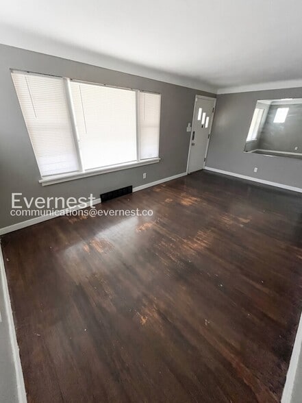 Building Photo - 5546 Floy Ave