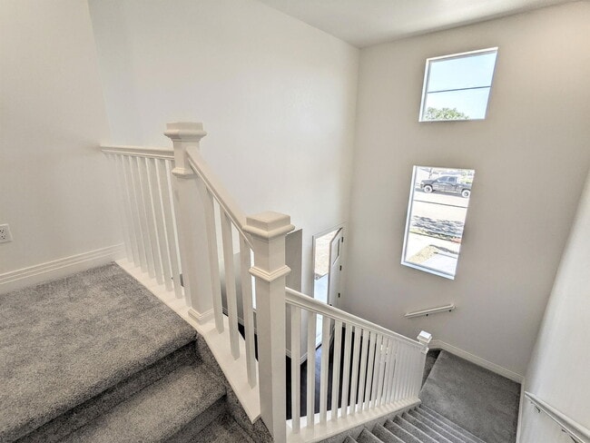 Building Photo - 1157 Bon Homme Richard Dr