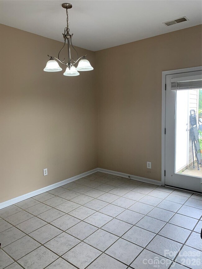Building Photo - 13450 Delstone Dr