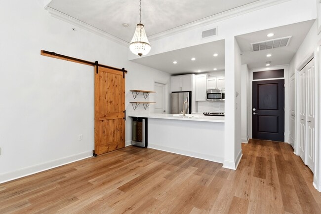 Building Photo - 1010 Rosine St