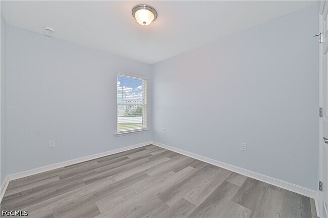 Building Photo - 3739 Crofton Court
