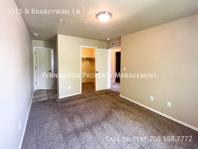Building Photo - 3015 N Brandywine Ln