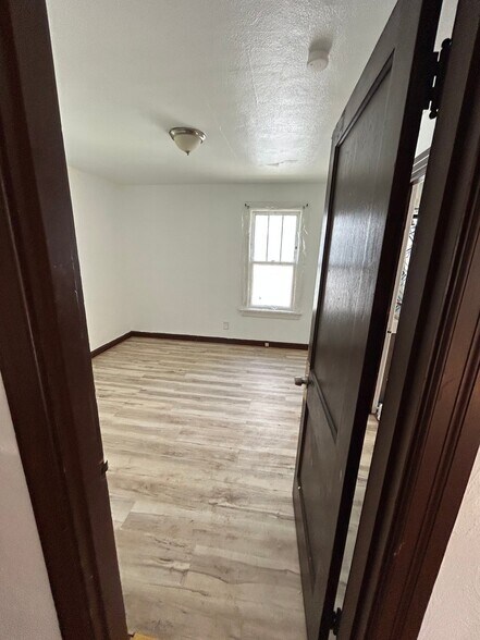 Building Photo - 2525 Tyrell Dr