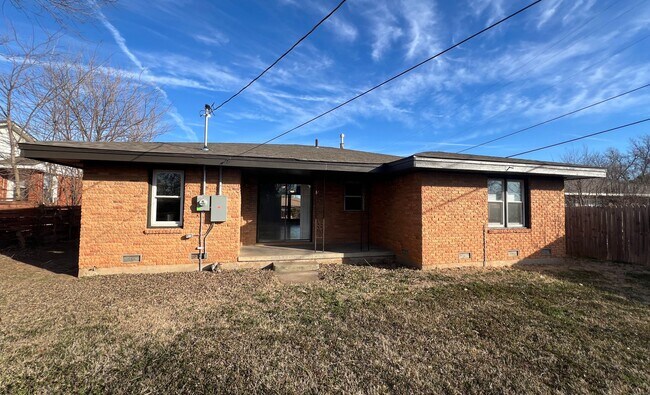 Building Photo - 1204 NW Carroll- COMING SOON!