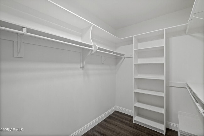 Building Photo - 7322 E Sierra Vista Dr