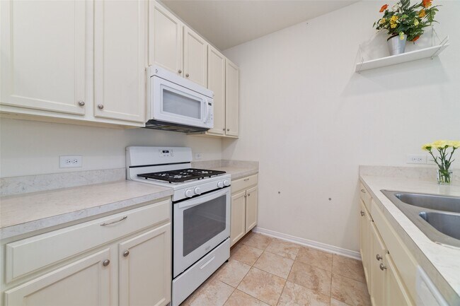 Building Photo - 16615 Chill Brook Dr
