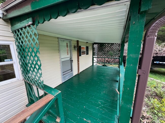 Building Photo - 4408 Sanford Ct