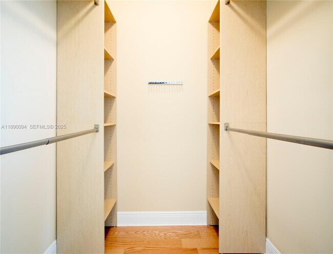 Building Photo - 2525 SW 3rd Ave