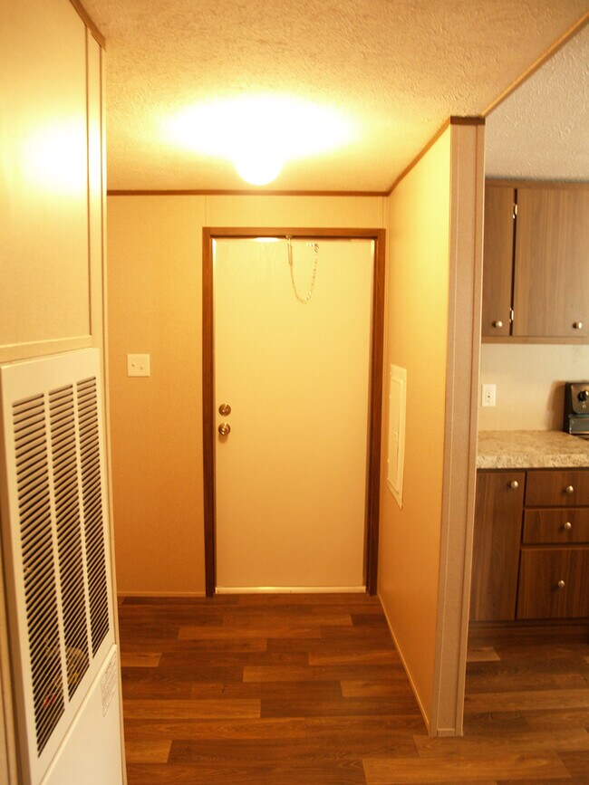 Building Photo - 162 Brandenburg Dr