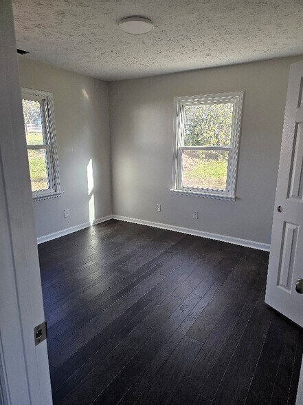 Building Photo - 449 Keene Troy Pike