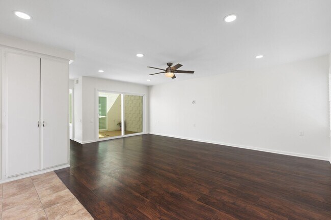 Building Photo - 2322 Via Puerta