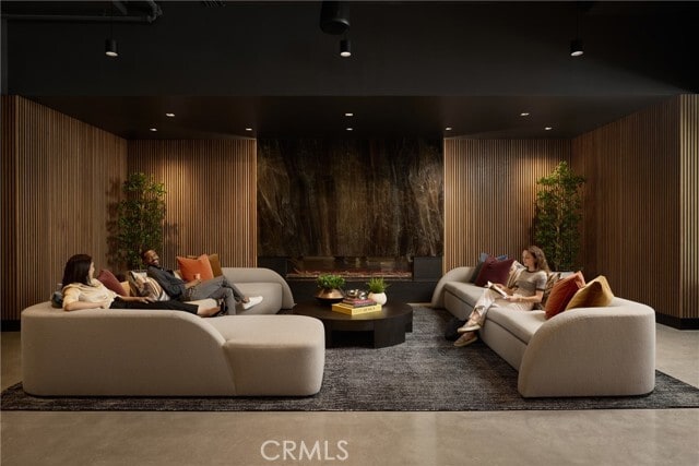 Building Photo - 21010 Erwin St