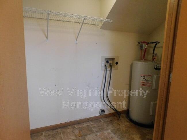 Building Photo - 152 Cardinal Wy