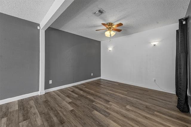 Building Photo - 3502 Woodthrush Ln