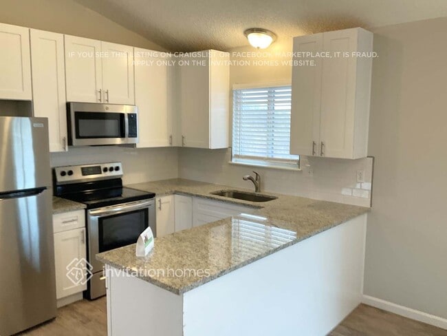 Building Photo - 1875 Leoti Dr