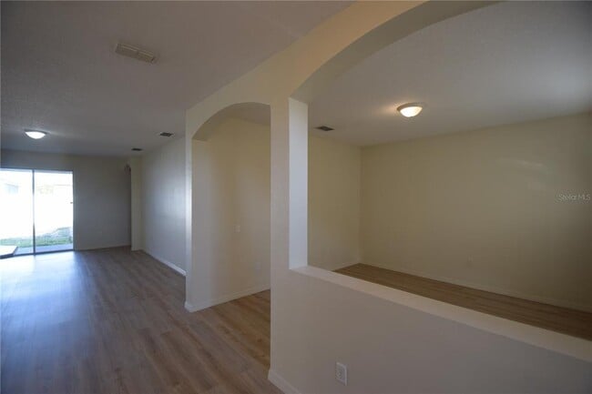 Building Photo - 823 Krenson Woods Ln