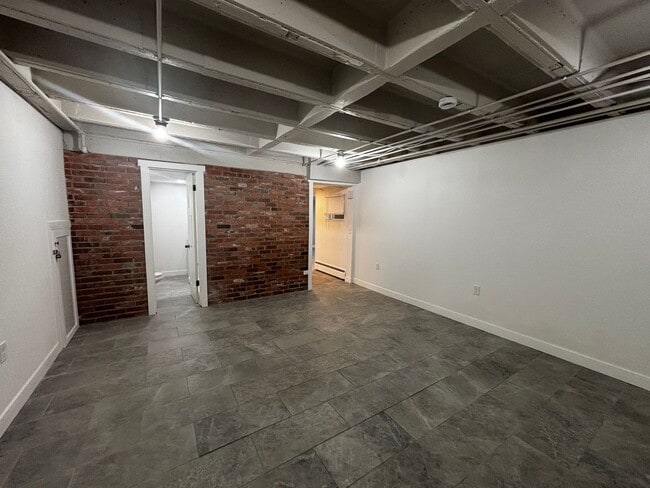 Building Photo - 1730 Converse Ave