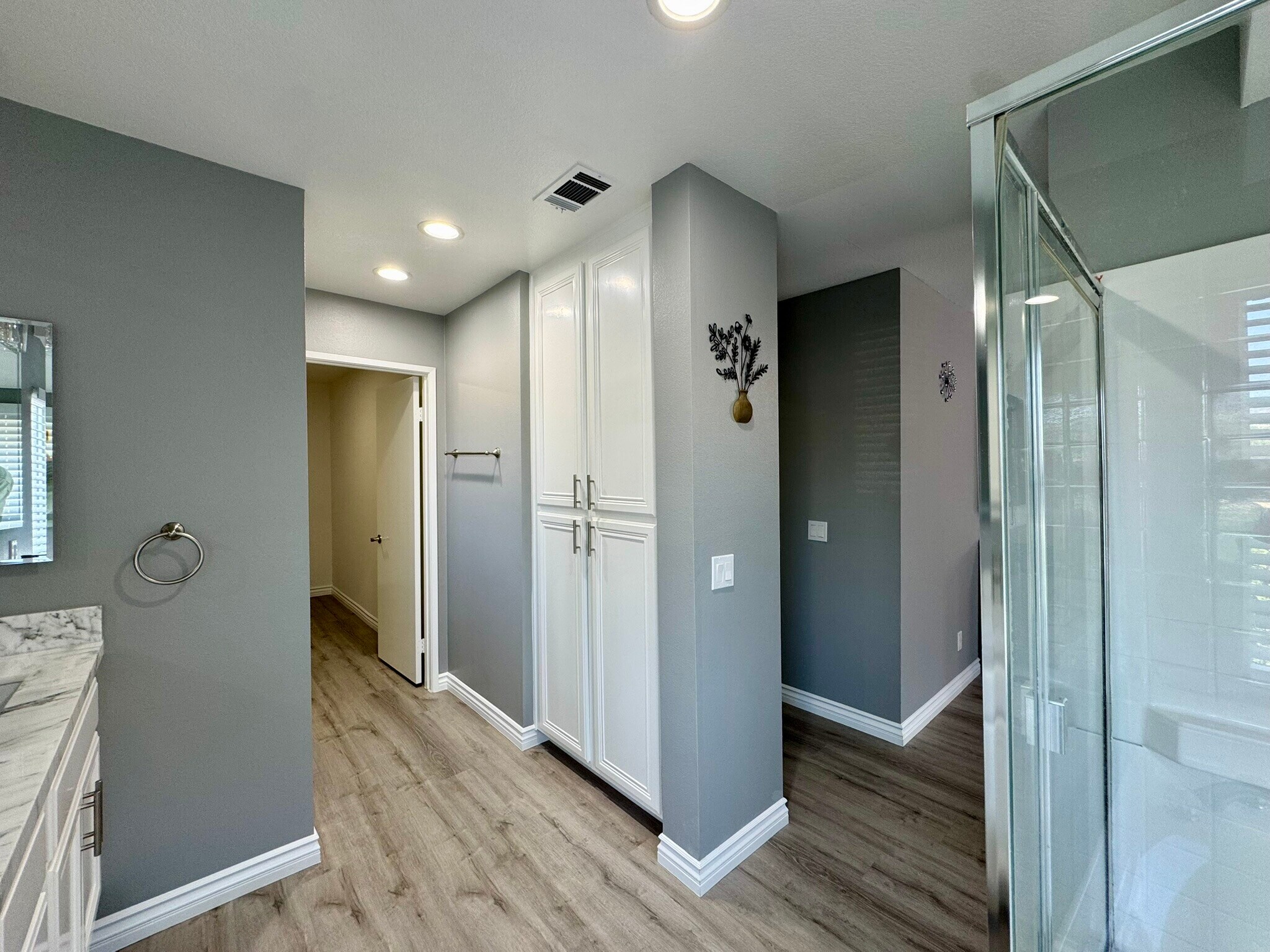 Lots of storage in primary suite, including walk in closet - 16224 Chadwick Ct