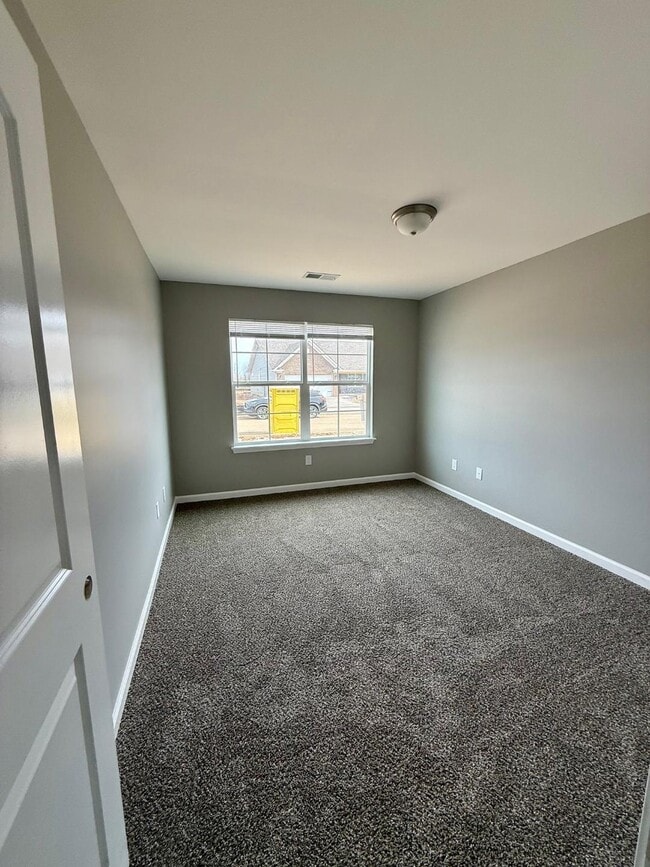 Building Photo - 203 Jared Parker Wy