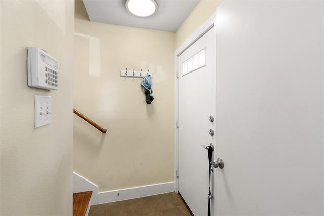 Building Photo - 5711 Ross Ave