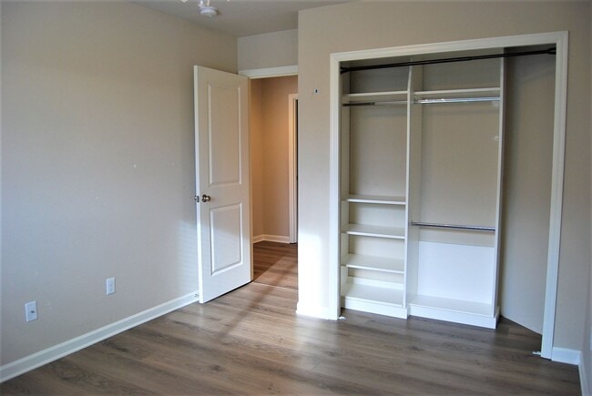 Building Photo - 4 Bedroom 2.5 Bath Home Sherwood OR