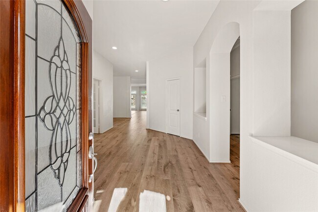 Building Photo - 1602 Eden Meadows Dr