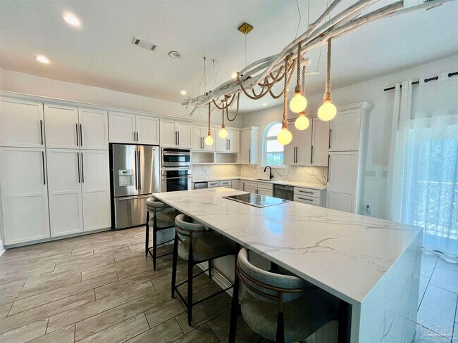 Building Photo - 20 Seashore Dr