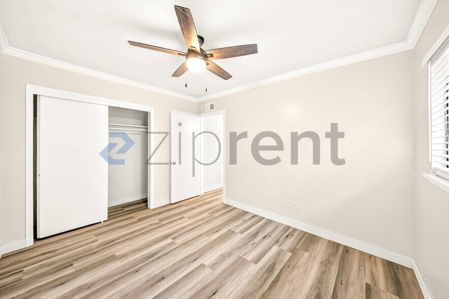 Building Photo - 2301 W Beverly Blvd