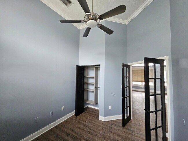 Building Photo - Northwest 22nd Court, Pembroke Pines, FL 33028 - 4 BR 3 BA single-family home