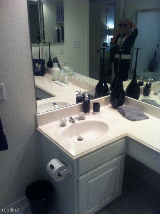 Building Photo - 2525 Augusta Dr