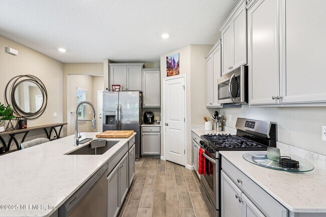 Building Photo - 3956 Bloomfield Ct