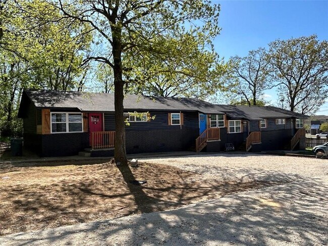 Building Photo - 1840 Kaywood Ln