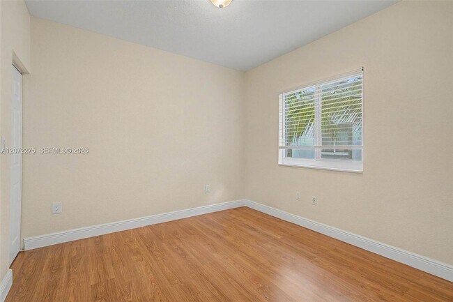 Building Photo - 2945 Coconut Ave