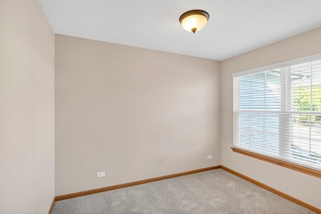 Building Photo - 10549 Wakefield Ln