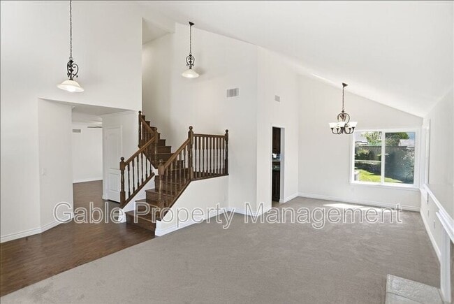 Building Photo - 28012 Florence Ln