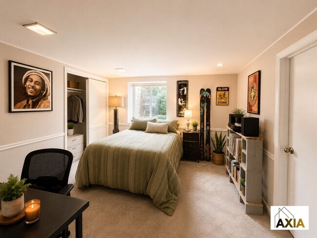 Building Photo - 5BD/3BA in Martin Acres w/a Backyard Oasis!
