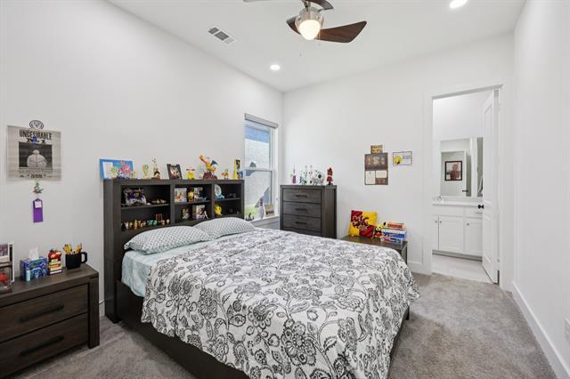 Building Photo - 3691 Spruce Hills St