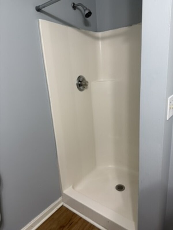 Building Photo - 1612 W Market St