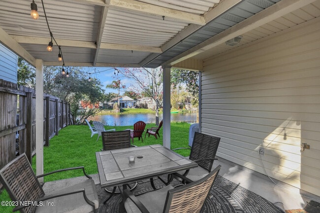 Building Photo - 1645 Westwind Dr