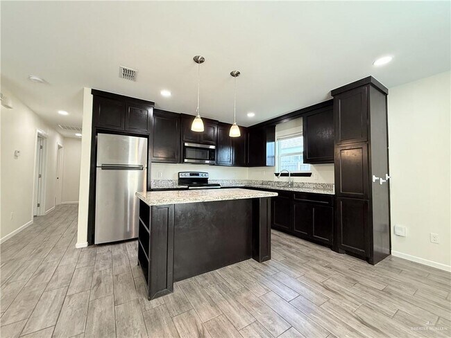 Building Photo - 3413 Sahara Dr