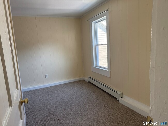 Building Photo - 131 Willow St