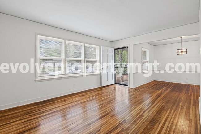 Building Photo - 1564 S Perkins Rd