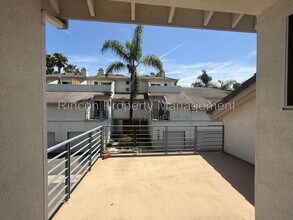 Building Photo - 325 Blue Dolphin Dr