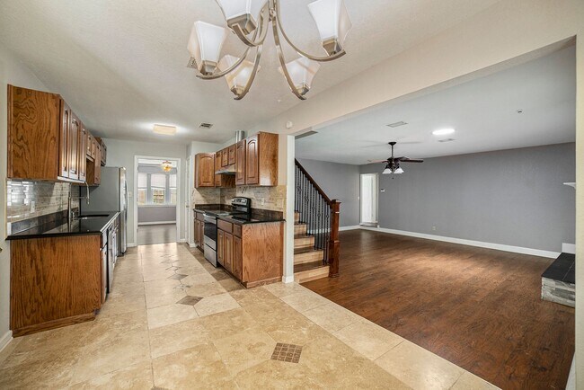 Building Photo - Nestled in the heart of Southlake, this beautifully maintained 4-bedroom, 3-bath single-family ho...