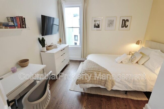 Building Photo - 11 Q St NE